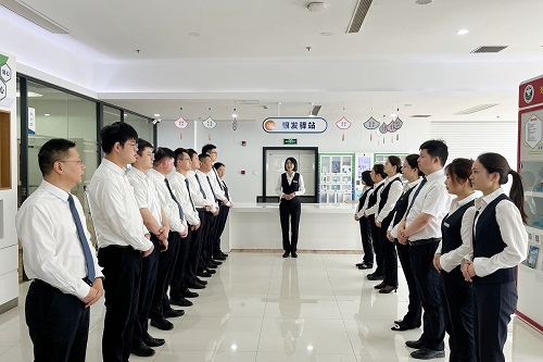 向下扎根，向上生长——“胡杨行动”宣讲团开讲