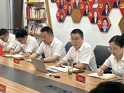 梅云海副行长（主持工作）赴营业部党支部讲授深入贯彻中央八项规定精神学习教育主题党课